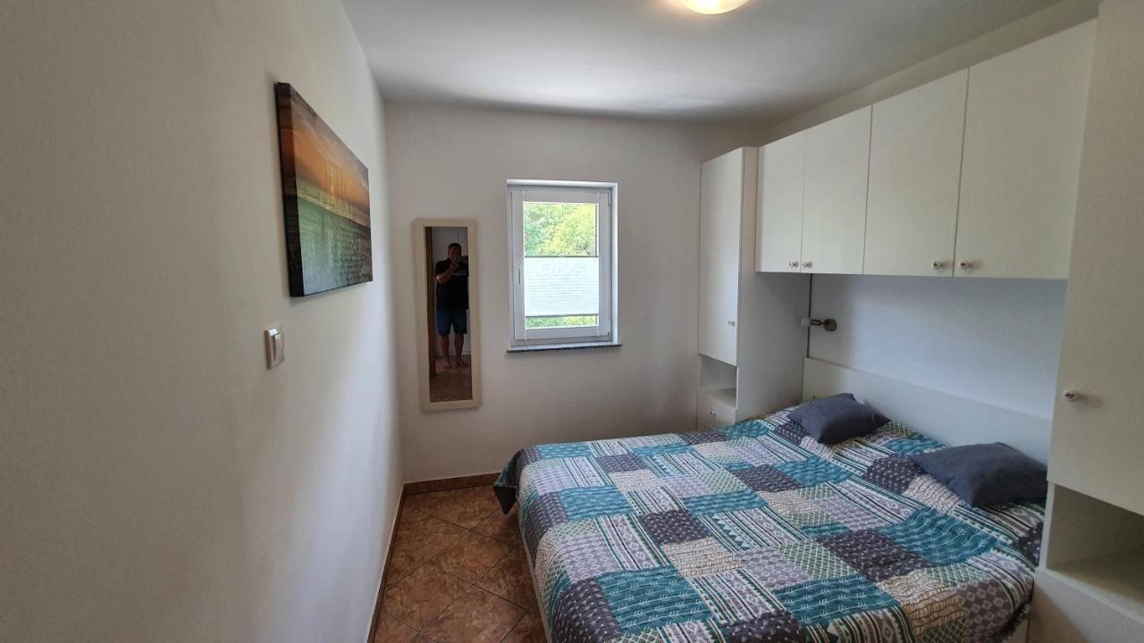 Apartment Helmut With Sea View Baška Dış mekan fotoğraf
