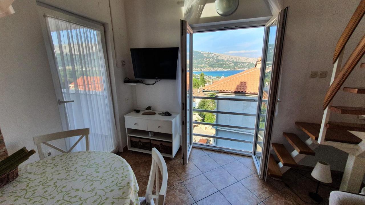 Apartment Helmut With Sea View Baška Dış mekan fotoğraf
